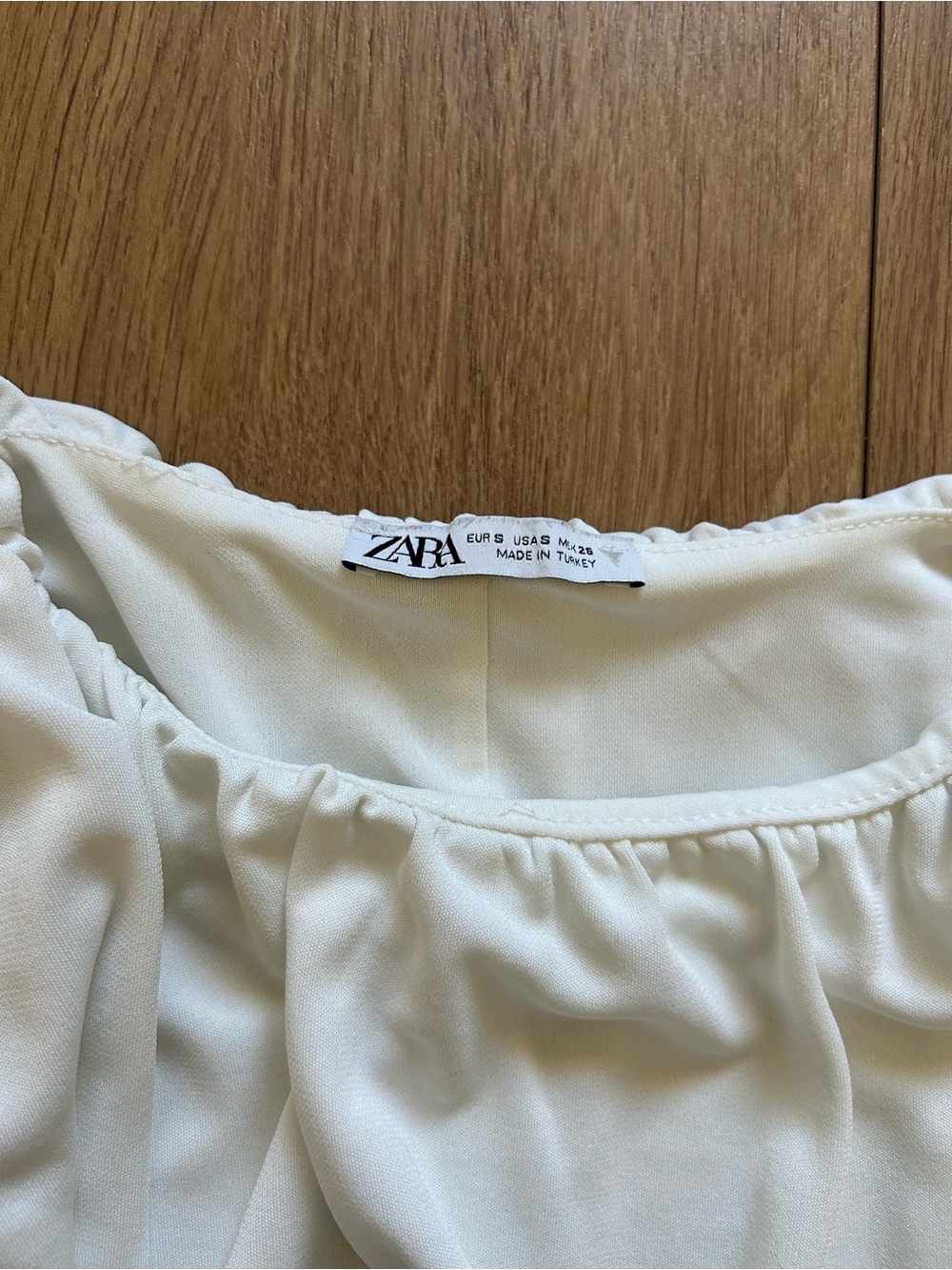 Zara Cream Elastic Cropped Blouse - Picture 3 of 5
